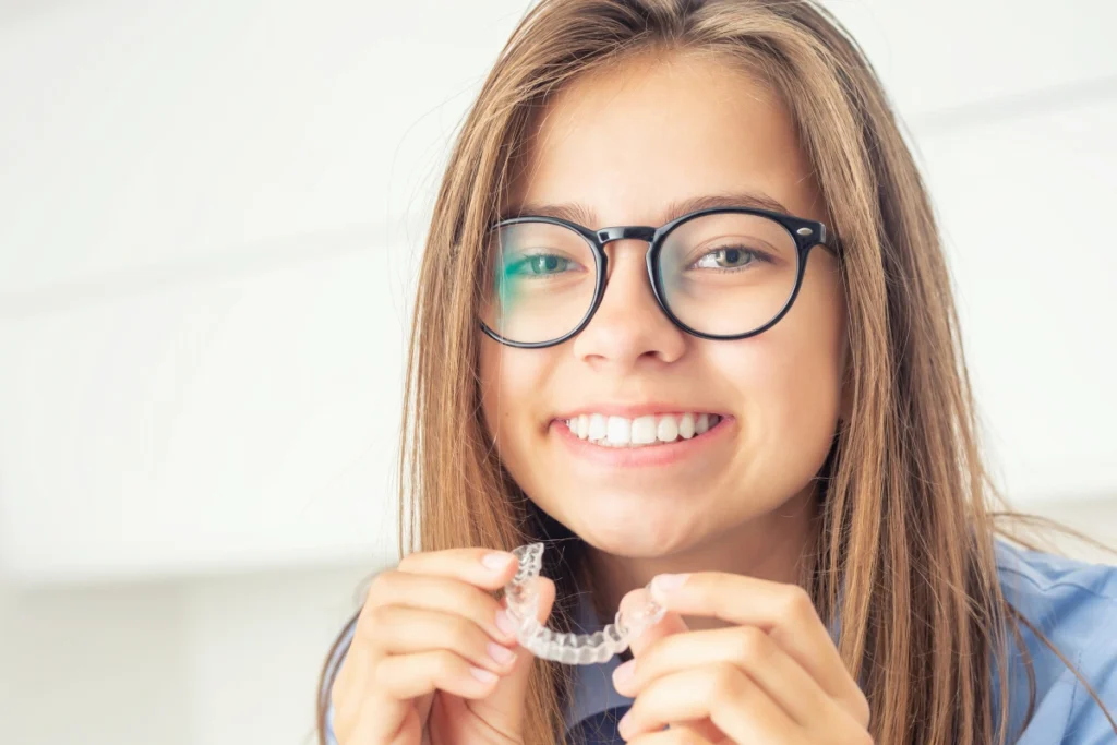 Veneers vs. Invisalign: Which is Best?
