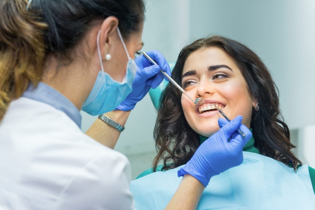Expect During Your First Cosmetic Dentistry Consultation in Great Neck